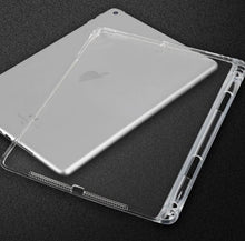 Cargar imagen en el visor de la galería, Funda Protectora Universal para iPad 9.7 con Soporte para Apple Pencil – Transparente, Resistente y Antigolpes